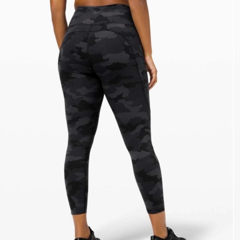 Lululemon Deep Coal Camo Fast & Free Tight 12 NWT